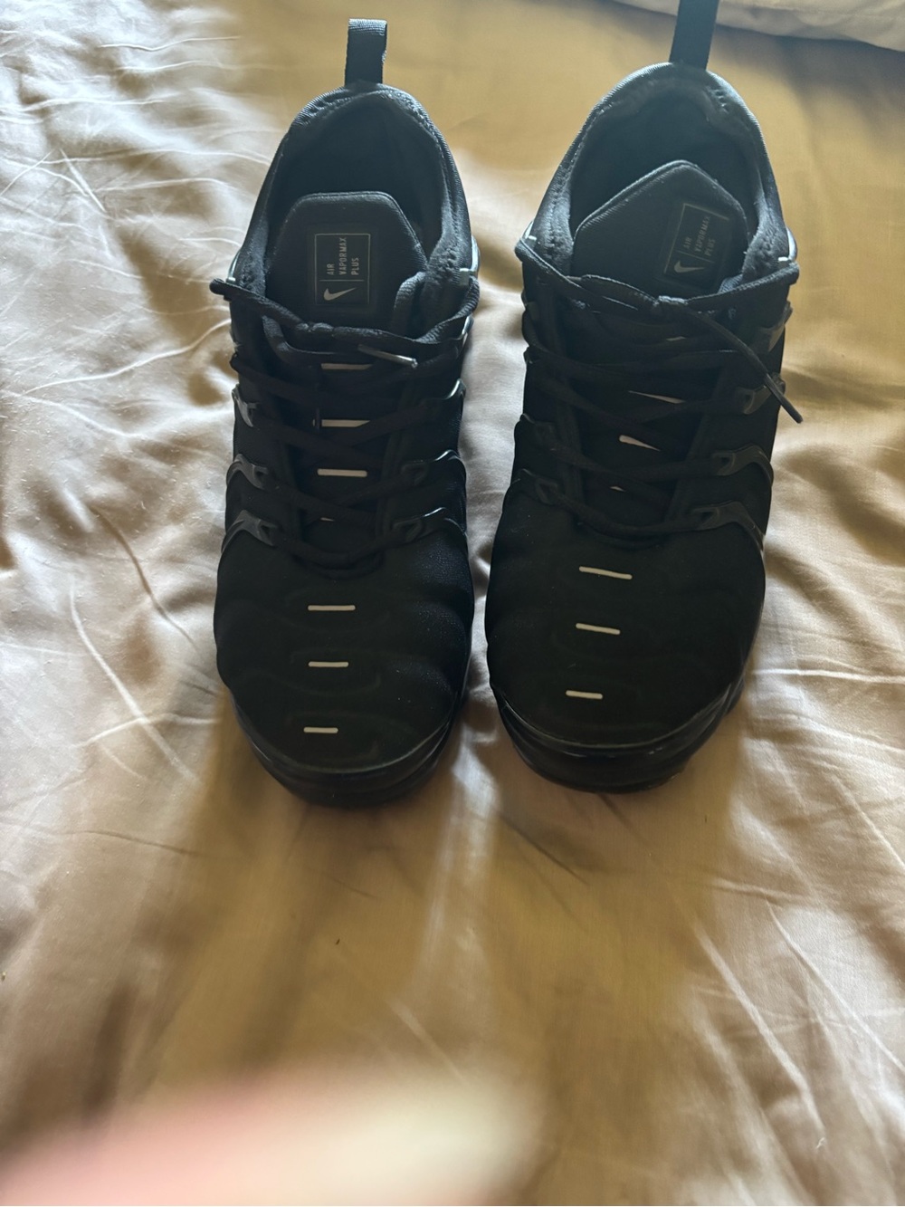 Nike vapor max Men’s Black Athletic Sneakers